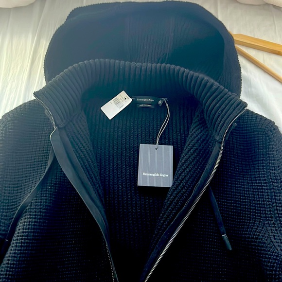 ERMENEGILDO ZEGNA

BLACK CASHMERE HIGH COLLAR HOODED CARDIGAN size: L-XL - Picture 2 of 5